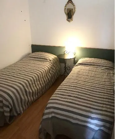 Casa Anna アパート リニャーノ・サッビアドーロ